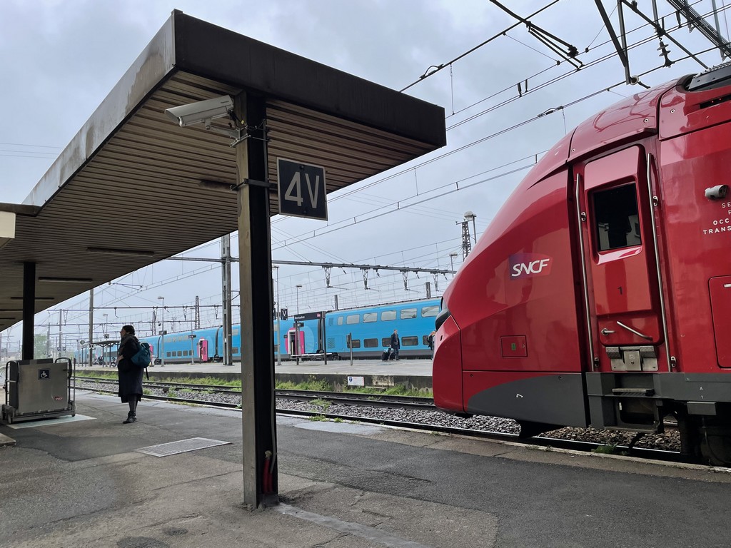 OÙ RECHARGER SA VOITURE ÉLECTRIQUE À VALENCE TGV - Chroniques du Parc